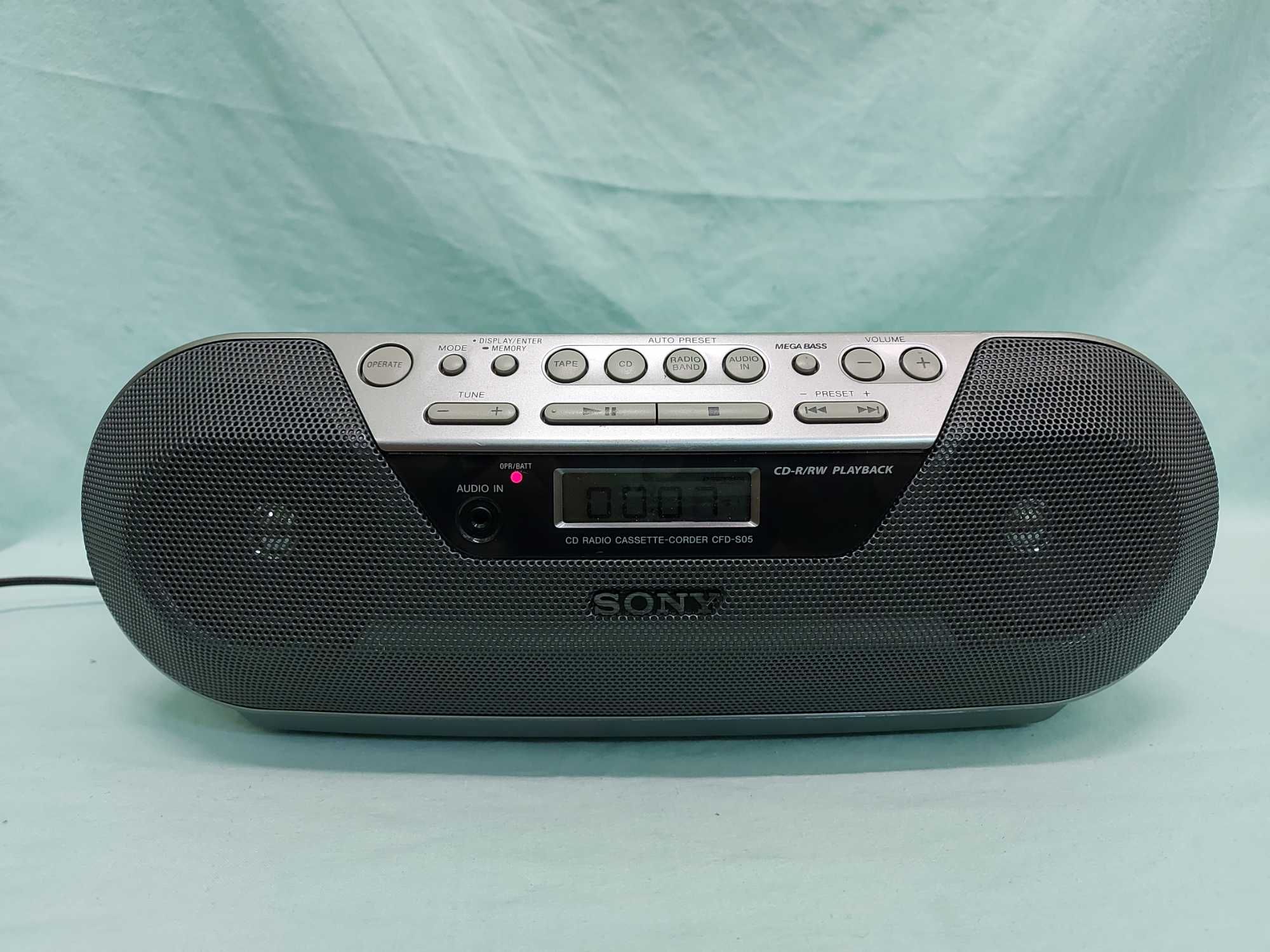 Radiomagnetofon Sony CFD-S05