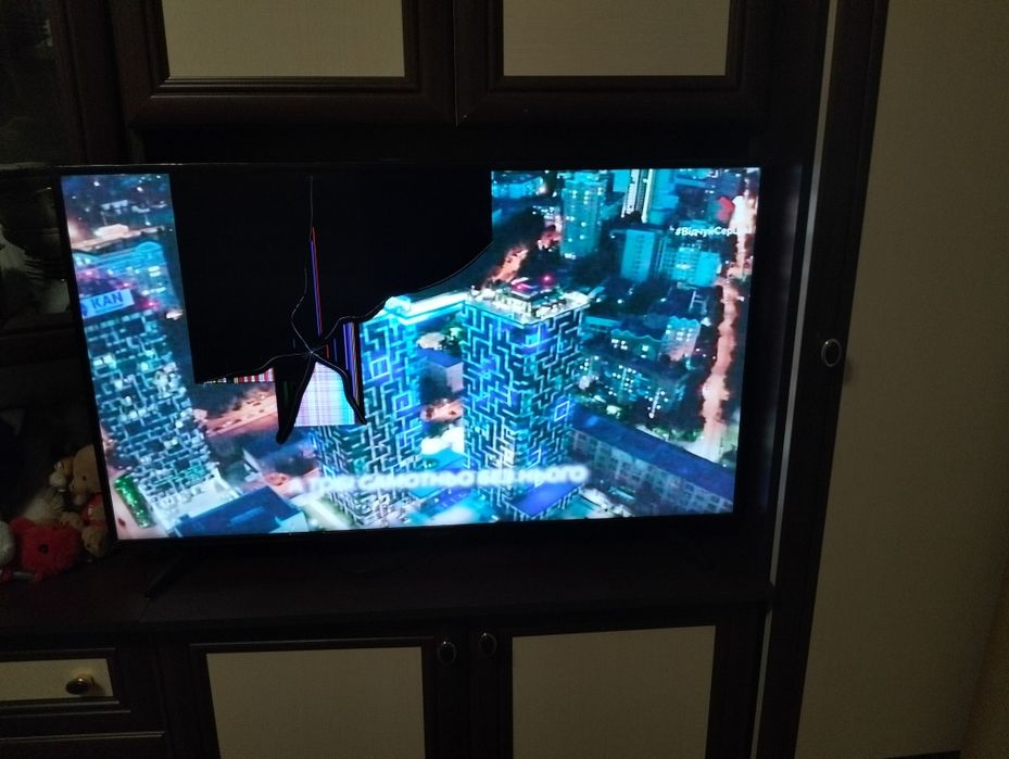 Телевізор Samsung UE43RU7092UXXN