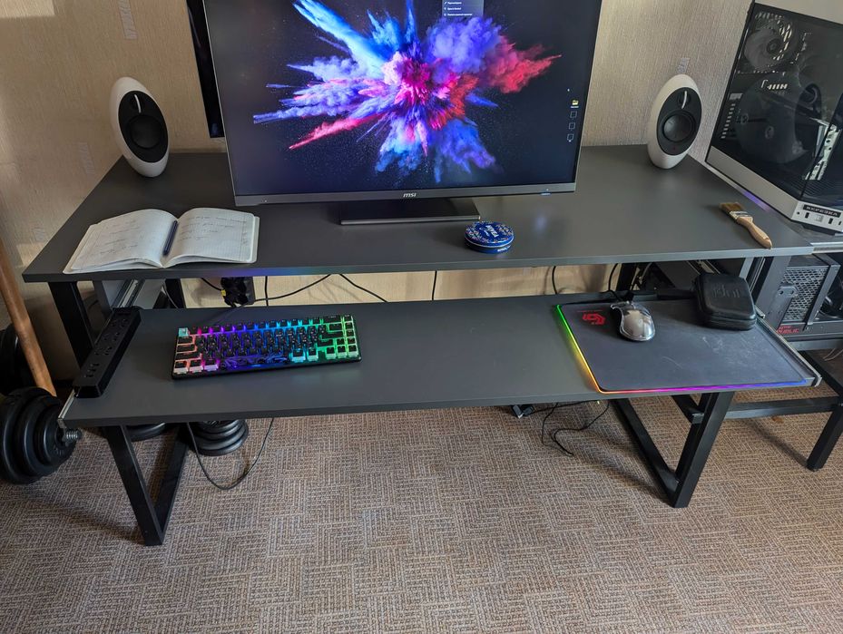 Стіл компютерний