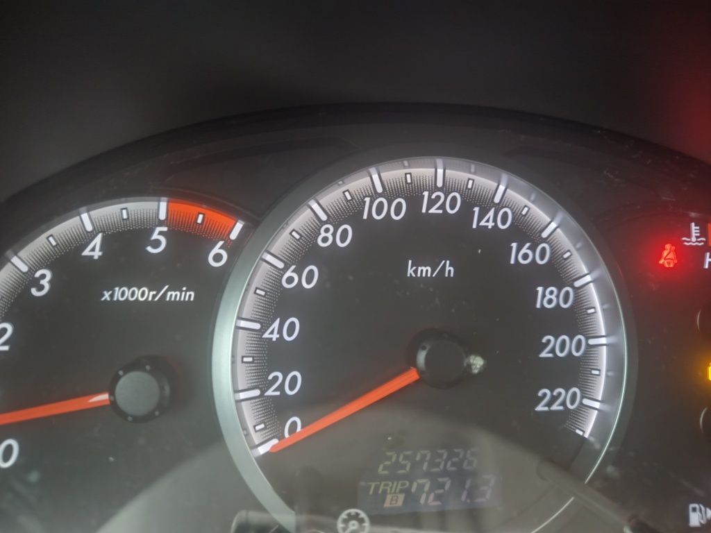 Mazda 5 bogate wyposażenie