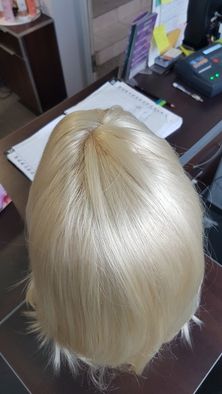 Peruka syntetyk blond długie grzywka proste kręcone 7001 Sapphire 613