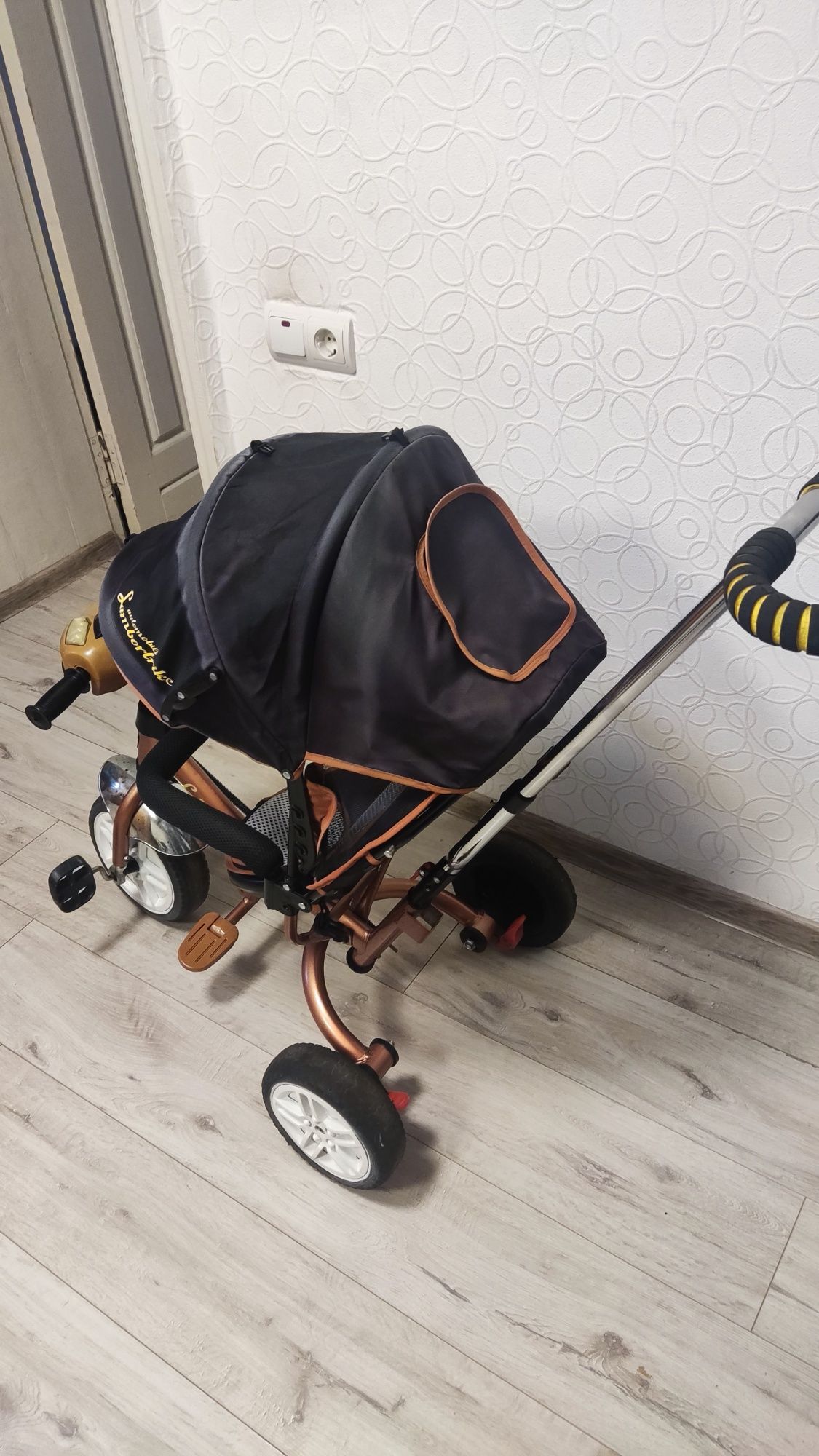 Трёхколёсный велосипед детский продам