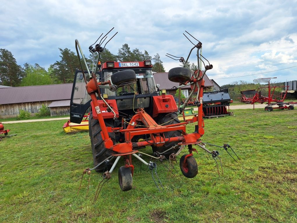 Przewracarka  zgrabiarka samasz fella 520 krone mora deutz fahr 2.52