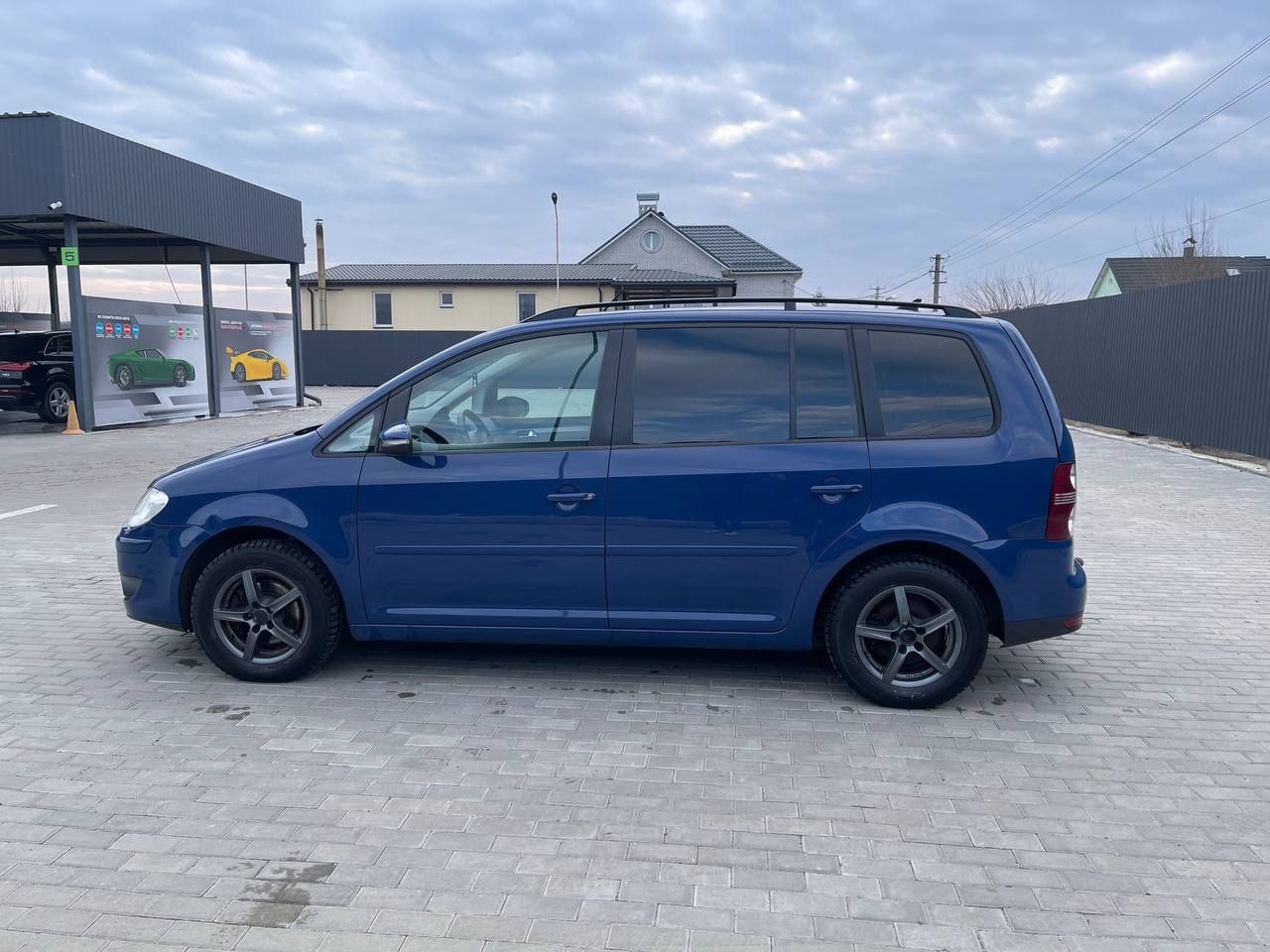 Volkswagen Touran 2010 2.0 Tdi