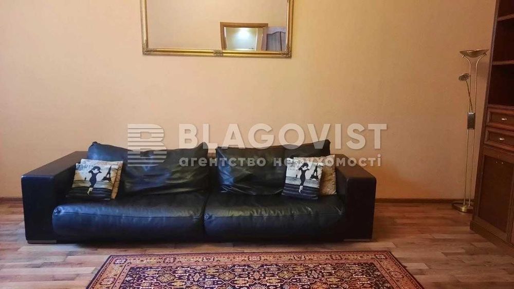 Продається 2-кімнатна квартира в центрі вул. Саксаганського 36