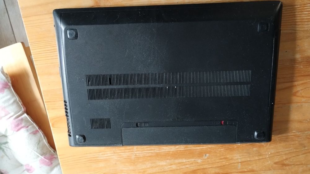 Lenovo G510 model name 20238 uruchamia się ale są uszkodzenia