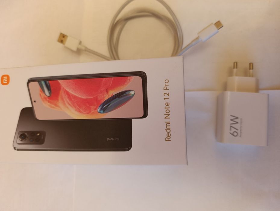 Продам смартфон Xiaomi Redmi Note 12 Pro у відмінному стані.