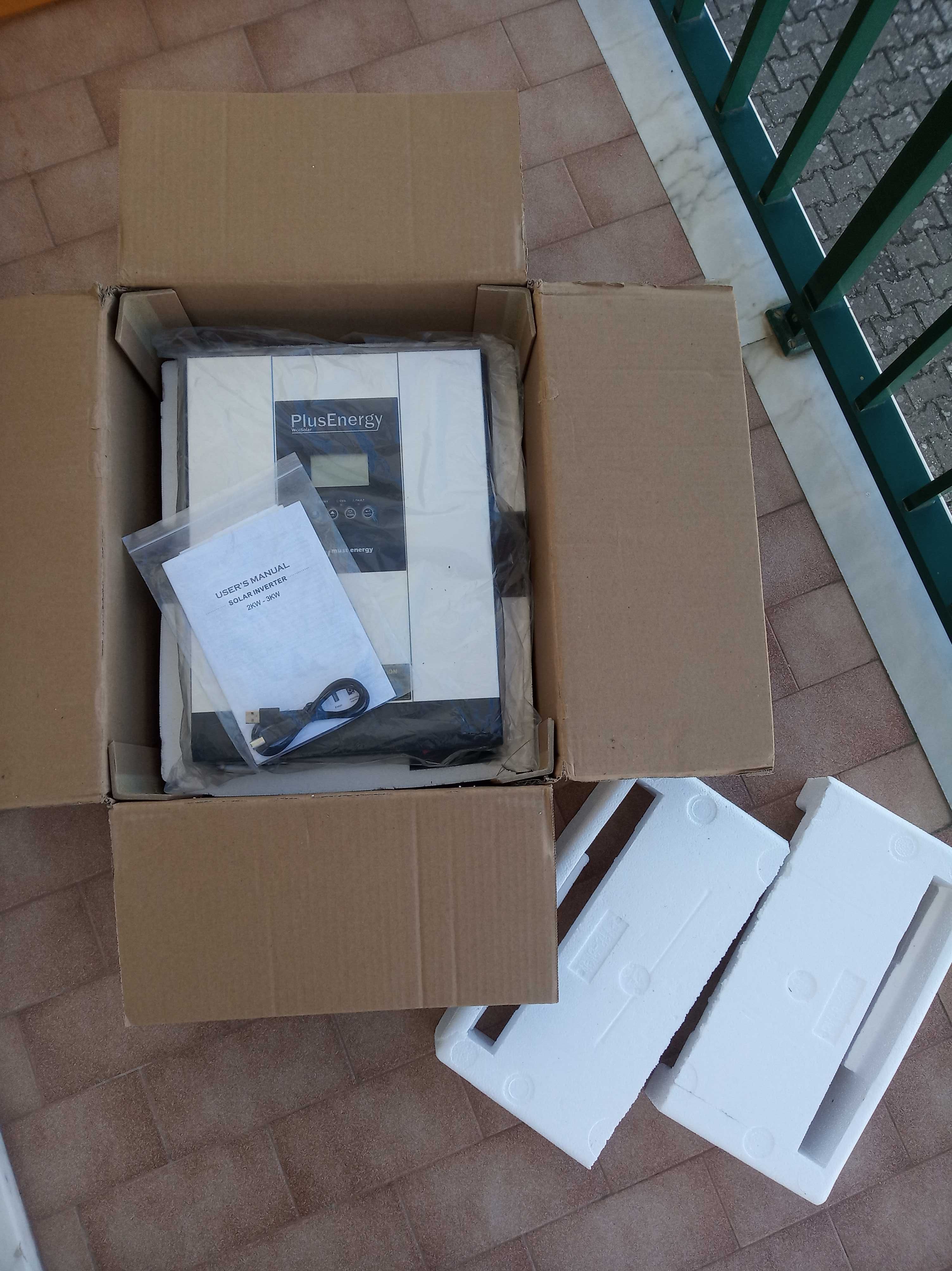 Inversor híbrido 3.0kW para sistema fotovoltaico - como novo