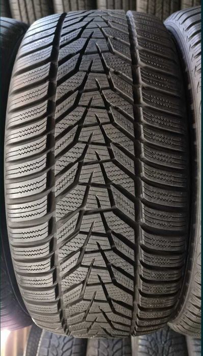 255/45 R19 HANKOOK WINTER I CEPT EVO3 (99% Стан Нових 2024рік) 225 245