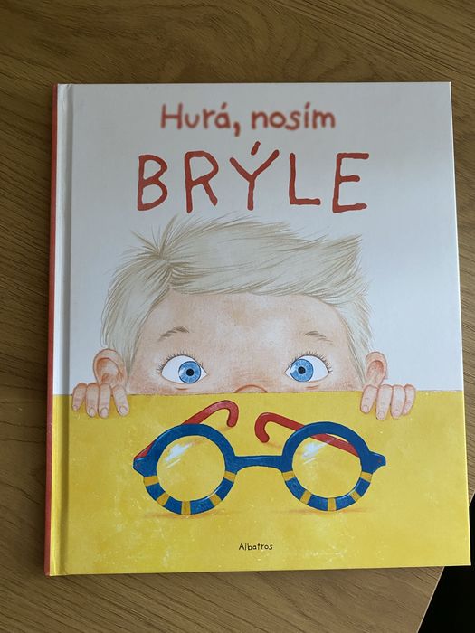 Дитяча книга чеською мовою про окуляри