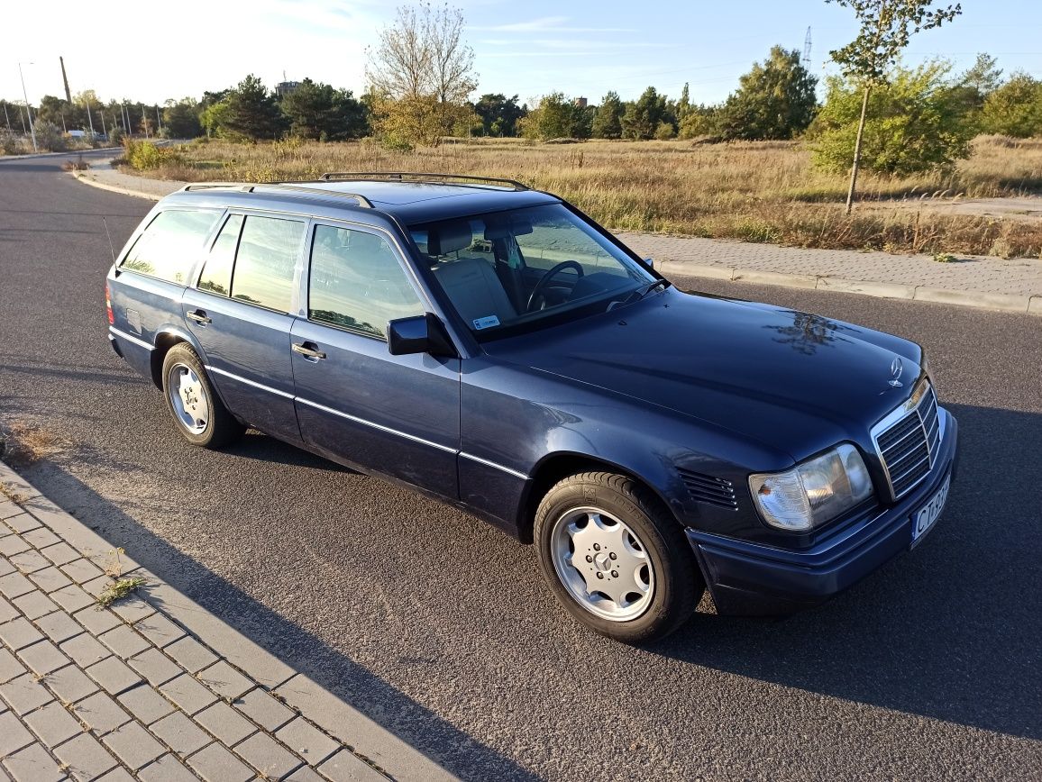 Mercedes Benz E 124