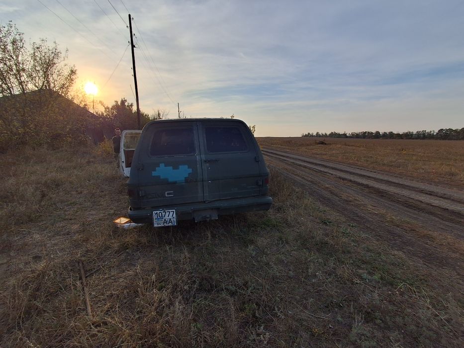 Продам шевроле субурбан