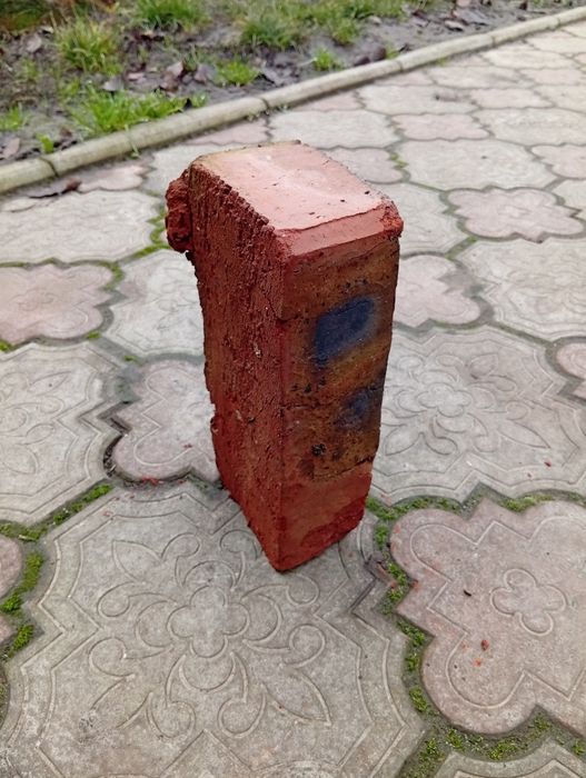 Продам червону цеглу