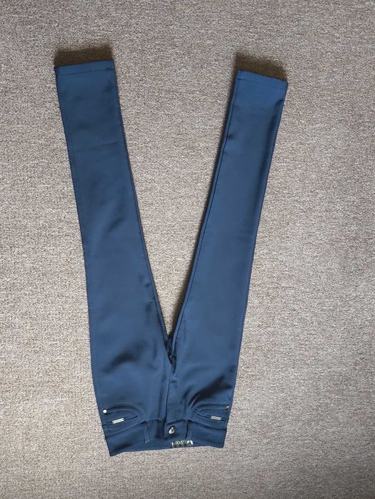 Темно-сині шкільні штани на худеньку дівчинку р.128-134 см.