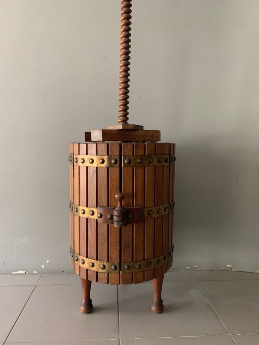 Garrafeira bar madeira maciça