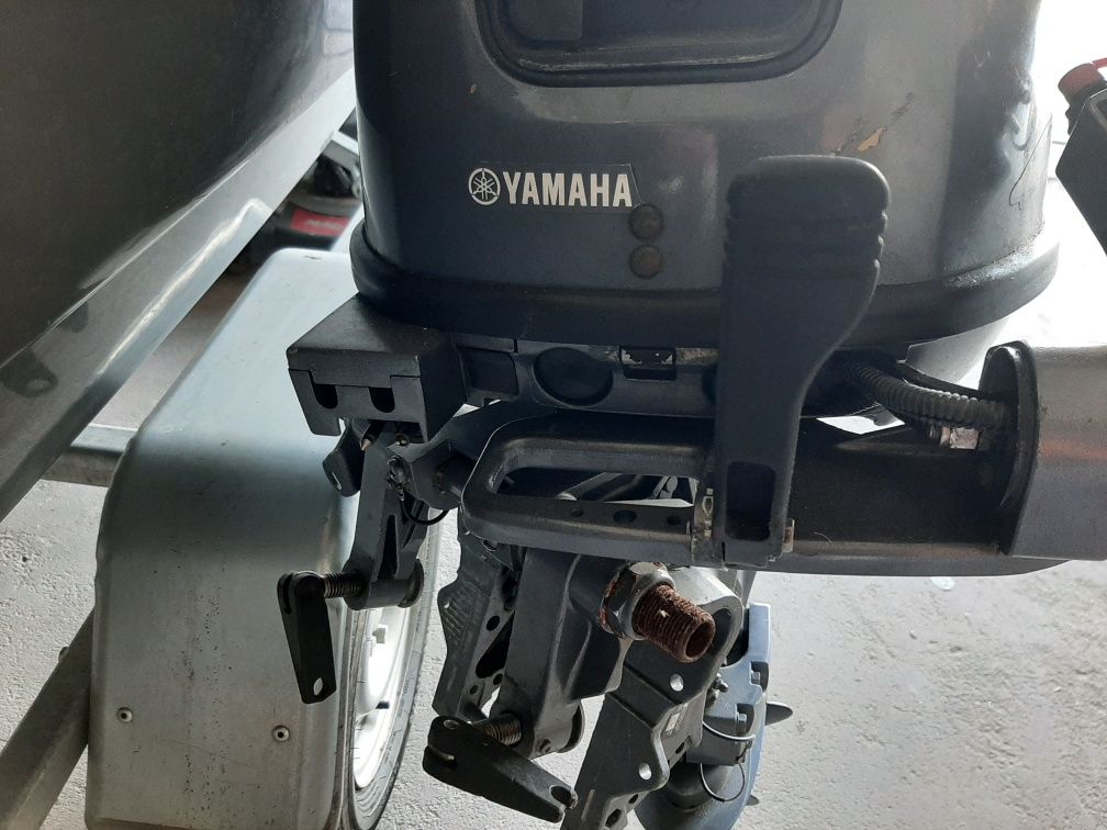 Silnik zaburtowy yamaha 15 stopa S 4t 2 cylindry linia paliwowa