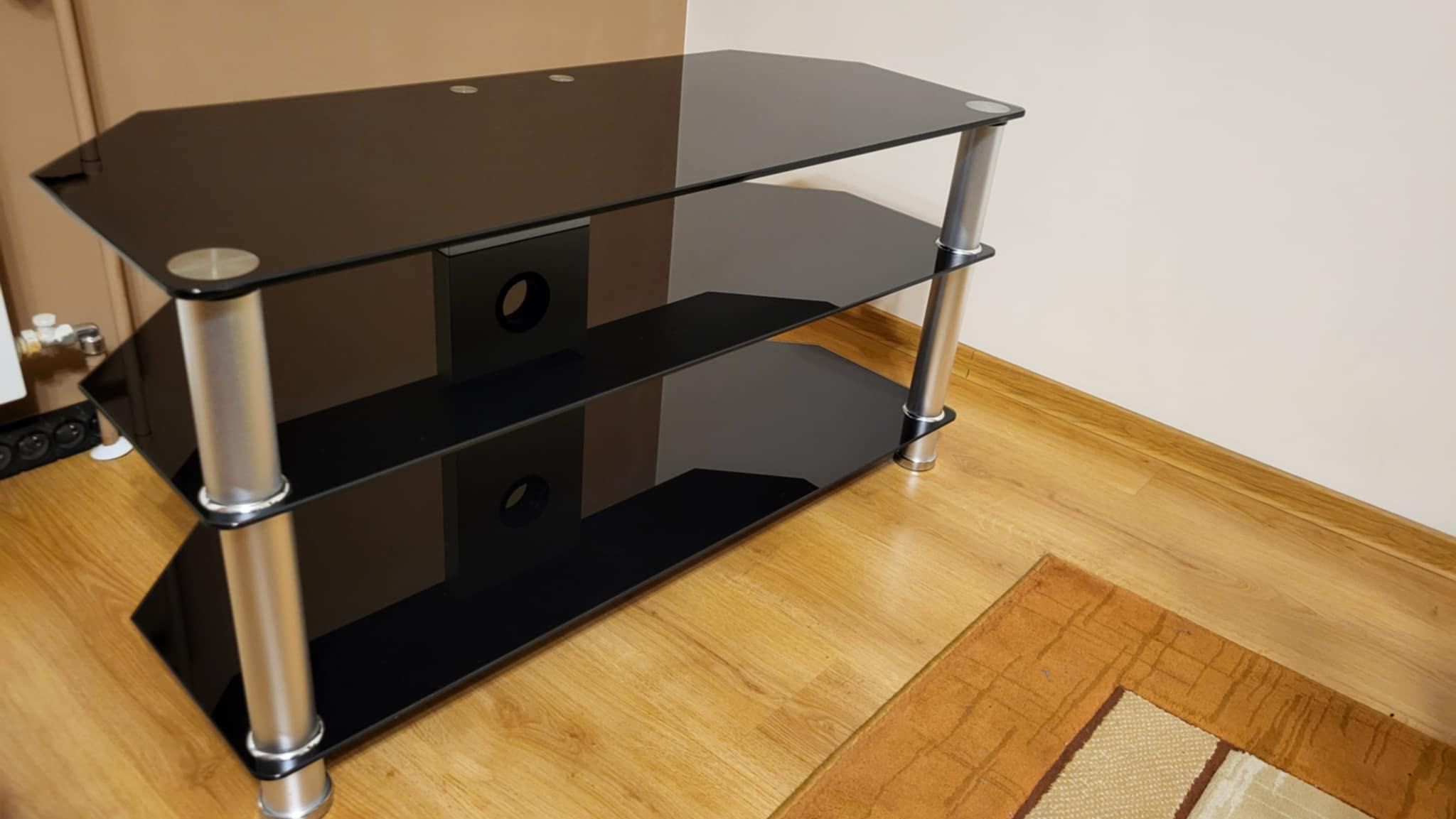 Szklana szafka RTV pod telewizor