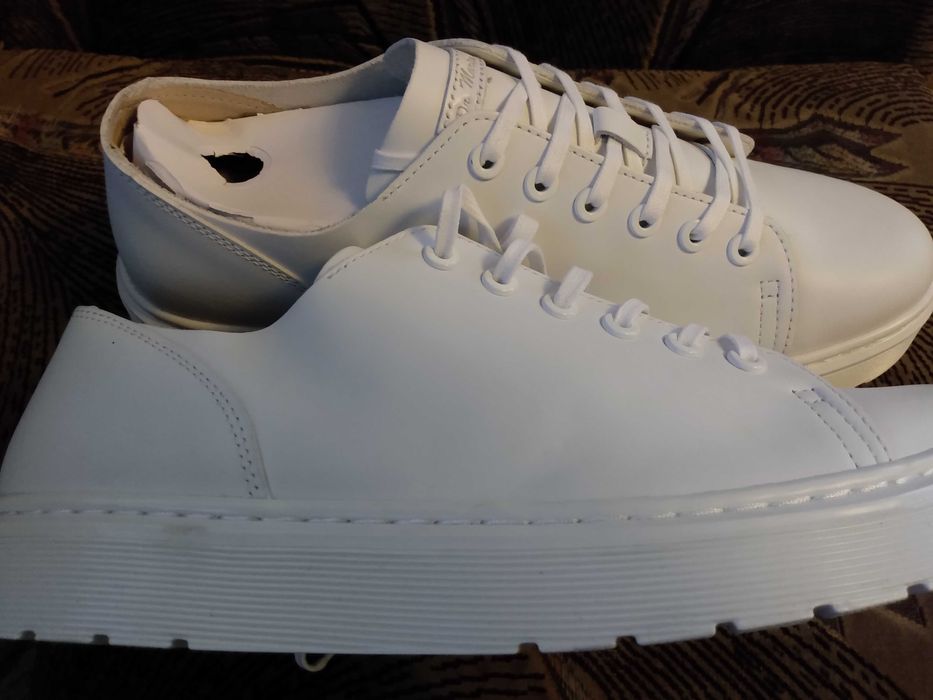 Взуття чоловіче спортивне