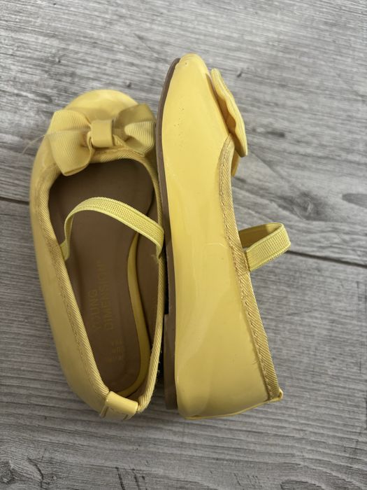 Żółte balerinki