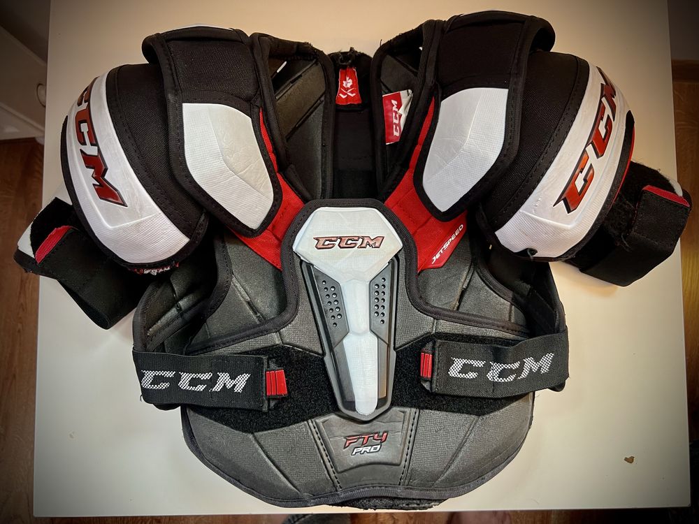 Naramienniki Hokejowe CCM FT4 Pro Junior M