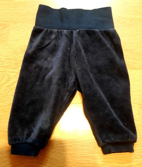 Spodnie aksamitne H&M rozmiar 56