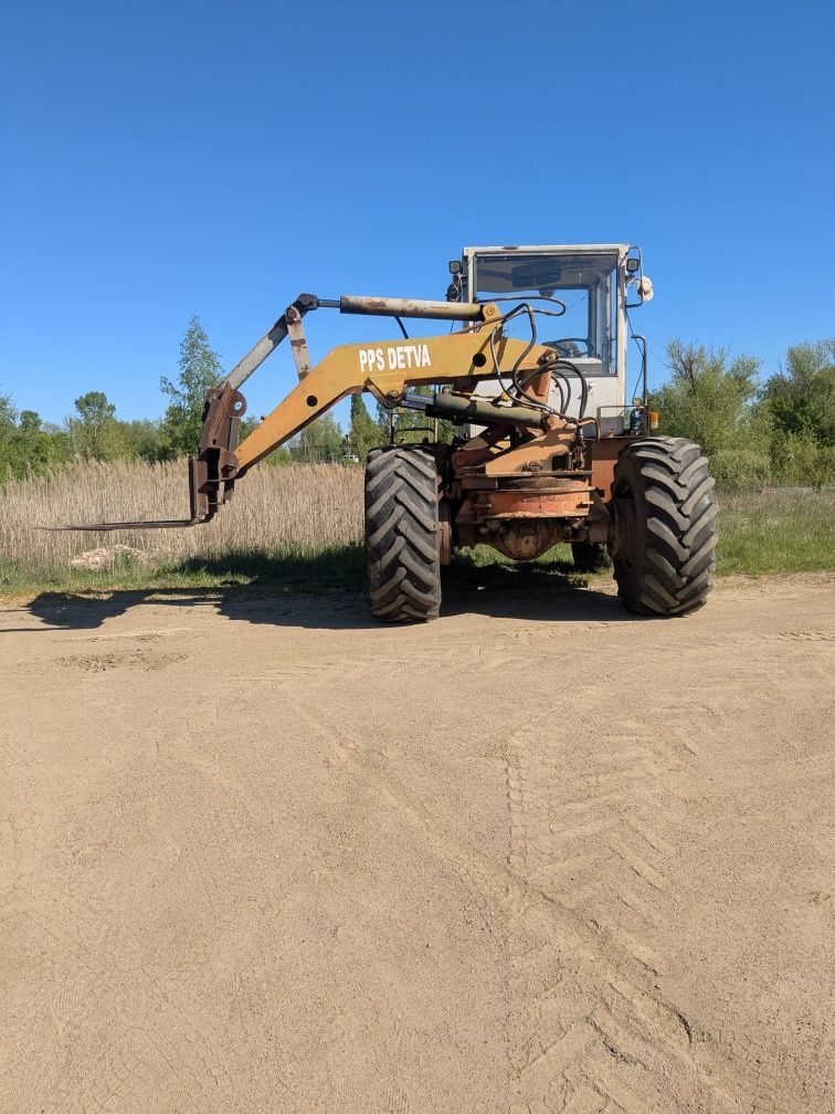 Продам навантажувач un 053