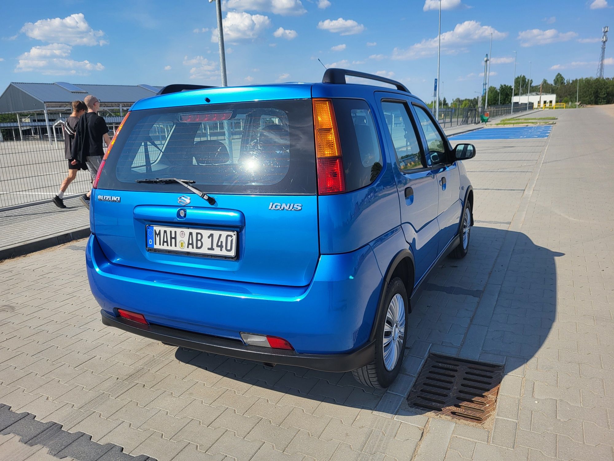 Suzuki Ignis model 2004 klima grzane fotele 1,5