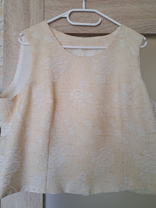 Komplet damski żakiet, topik i  spódnica 48