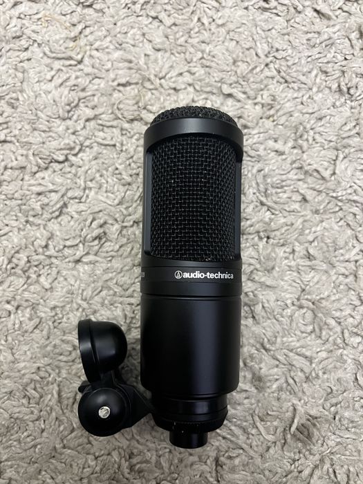 Проф микрофон Audio trchnika at2020 с звуковой картой