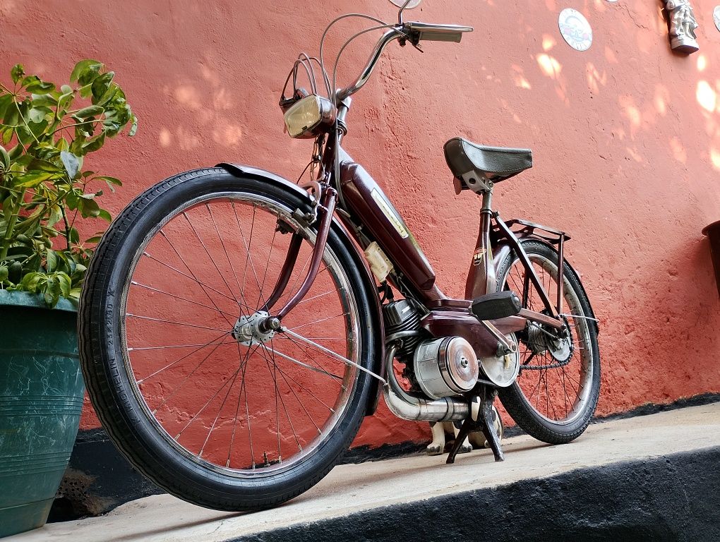 Mobilete cady antiga