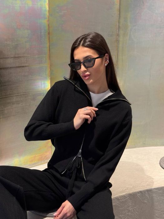 Нереальні жіночі костюми!