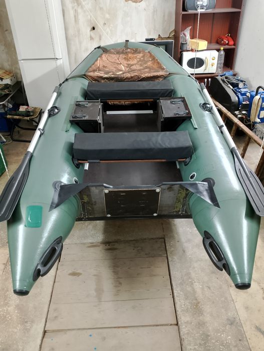 Лодка Барк 3.10 кіллева з твердим дном