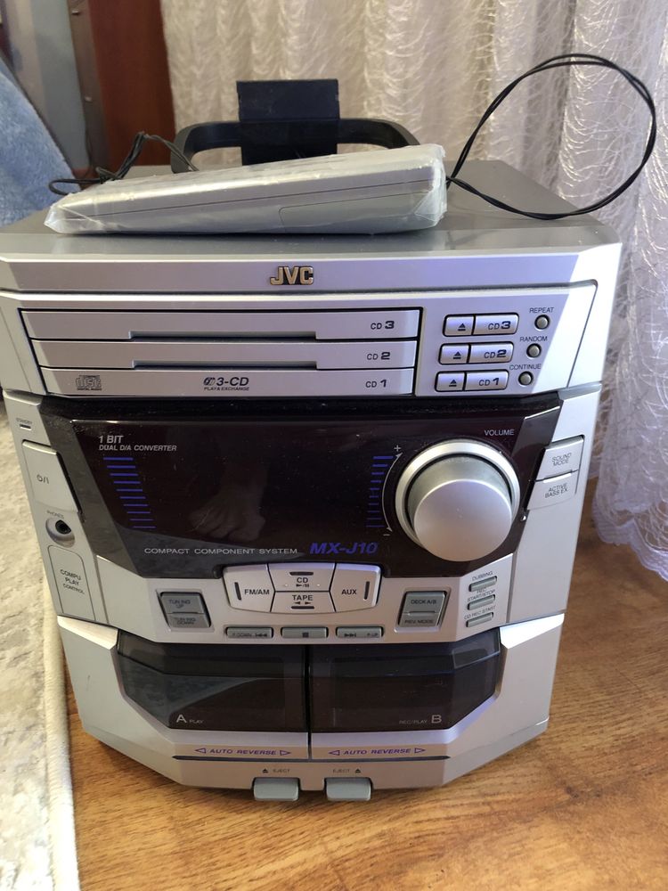 Продам музикальний центр JVC MX -J10