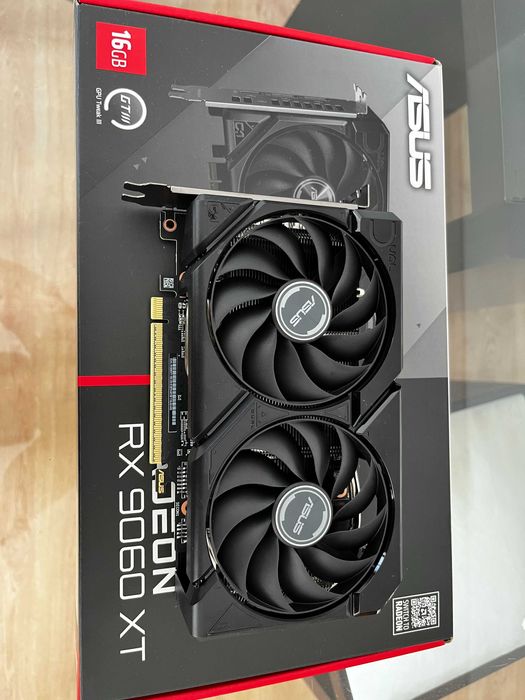 Placa Gráfica ASUS Dual RX 9060 XT 16GB – Como Nova, com Garantia