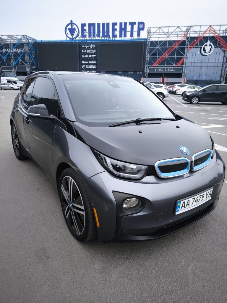 Продам  BMW  i3s