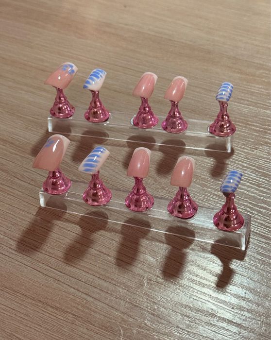 press on nails-opis!!