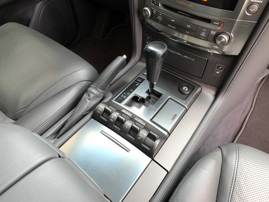 Lexus LX 570 один владелец! Вся по Тойоте!