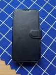 Sprzedam etui z klapką do iphone 11