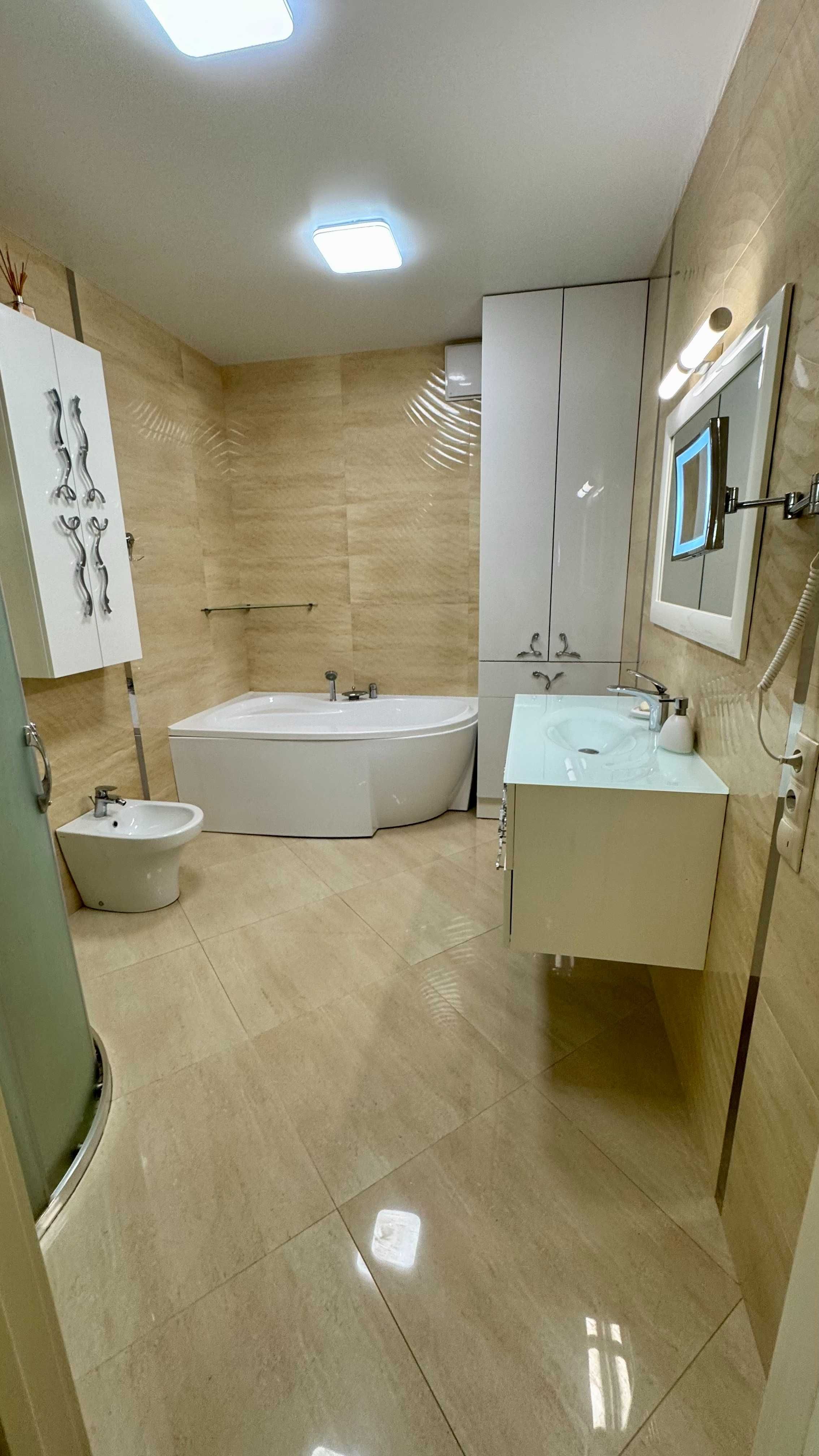 Продаж 4-х кімнатна квартири ,107 м2. в ЖК "Кришталеві Джерела"