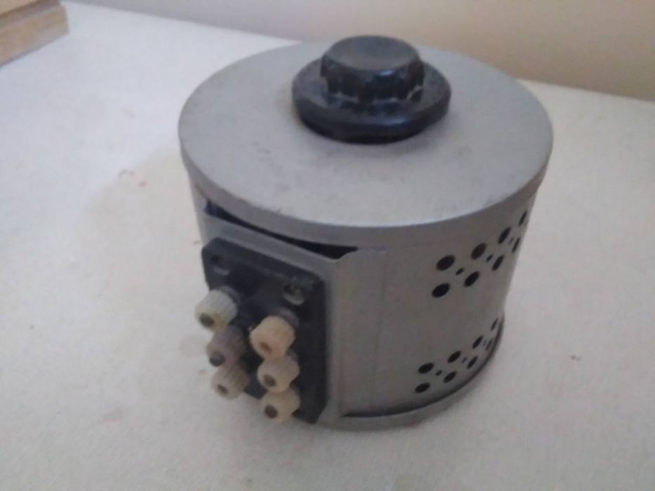 Трансоварматор Латр 1м