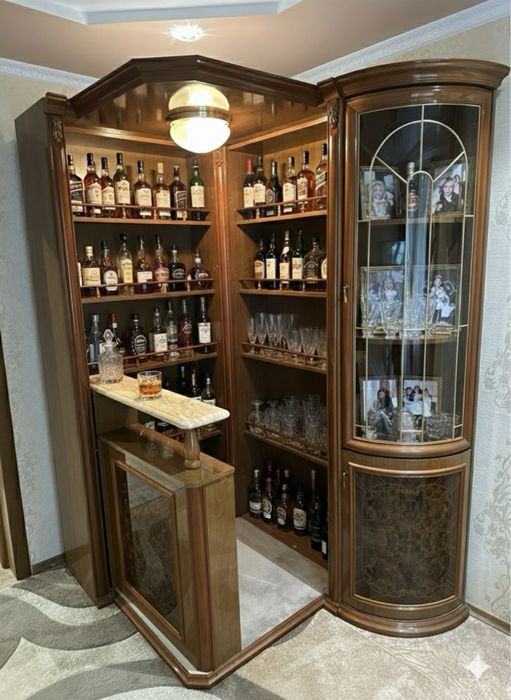 Барная стойка из натурального дерева