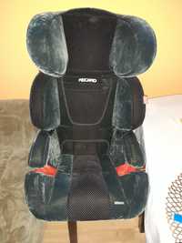 Fotelik dla dziecka do samochodu recaro