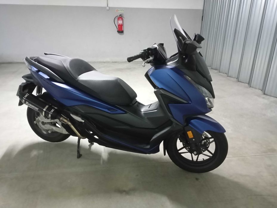Honda forza azul negociável