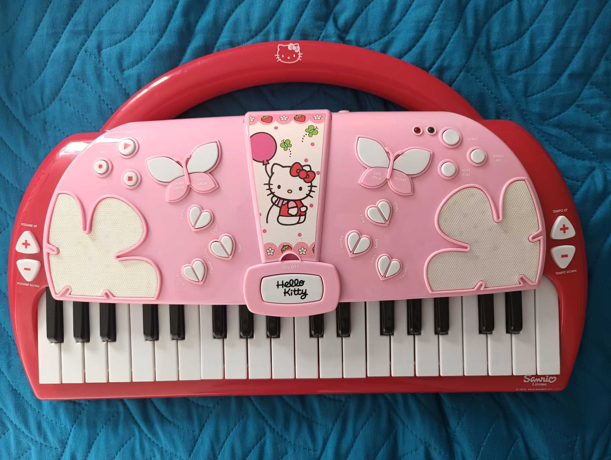 Keyboard/pianino hello kitty