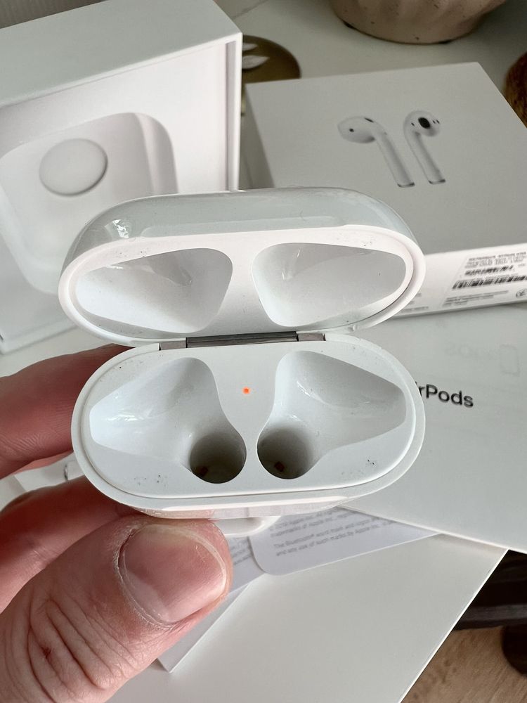 Apple Airpods 2 (оригинал)