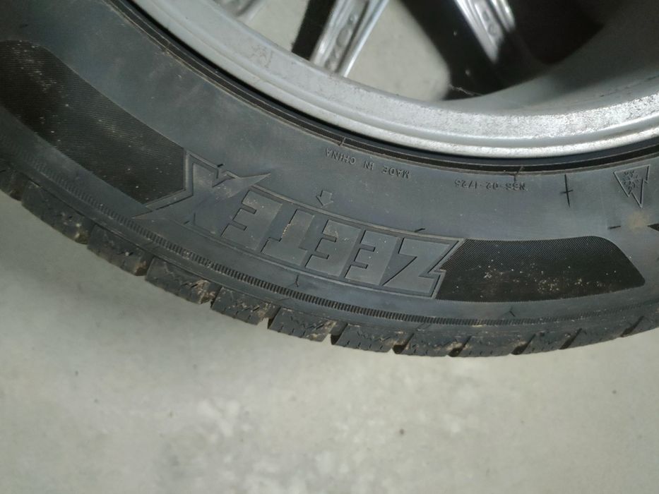 Kąplet felgi z zimowymi oponami  18"Citroen C5 aircros