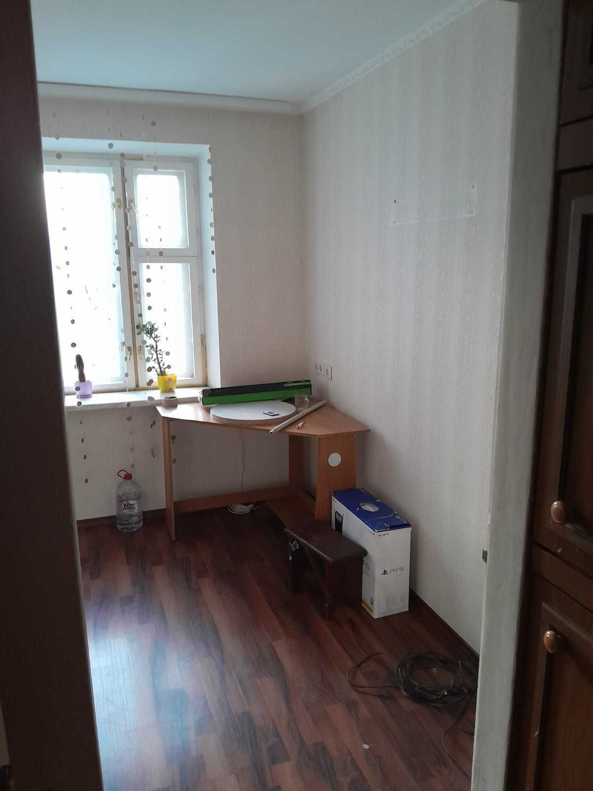 Продам 3-х квартиру в кирпичном доме