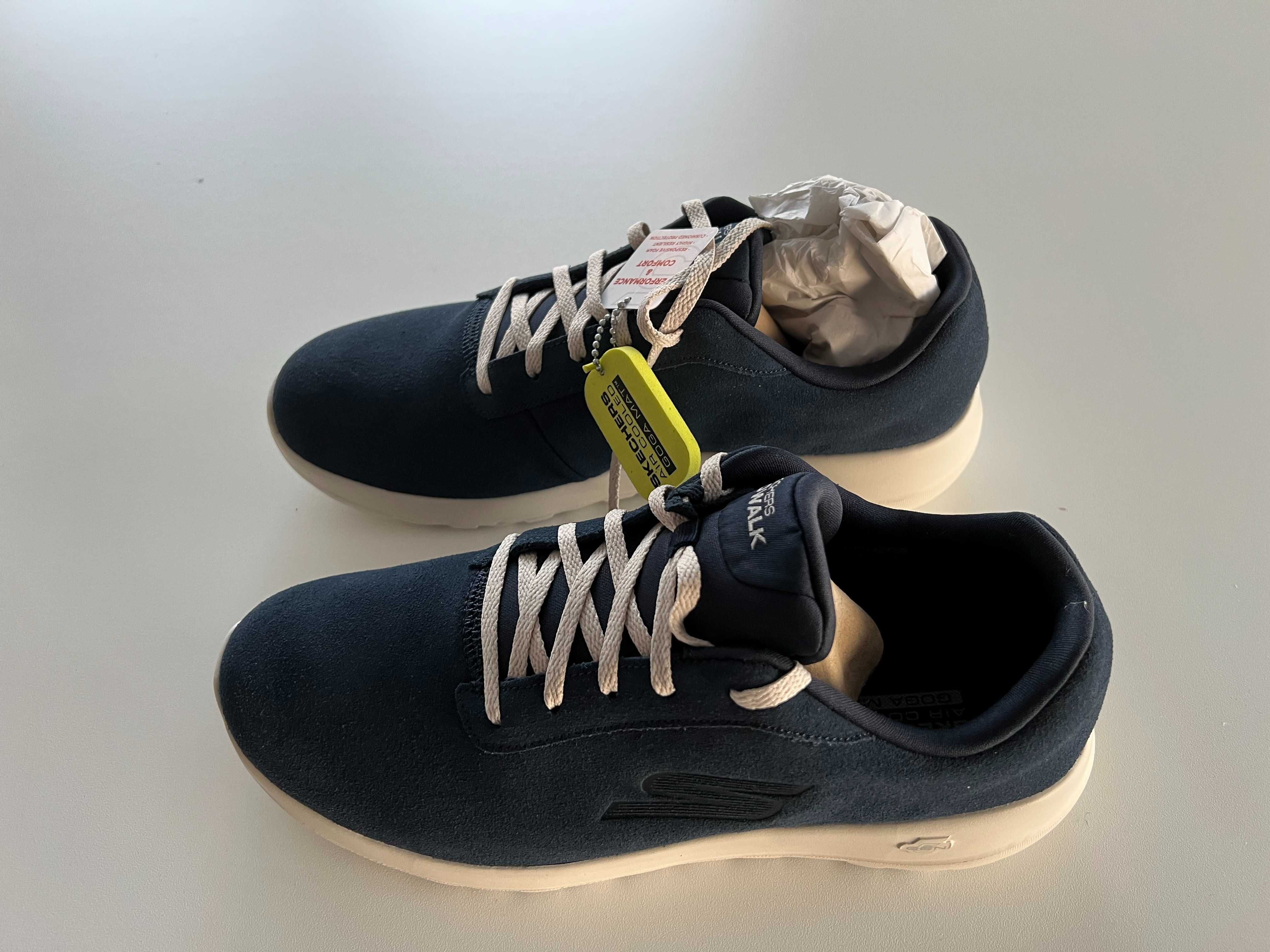 Skechers GoWalk MAX navy r.44