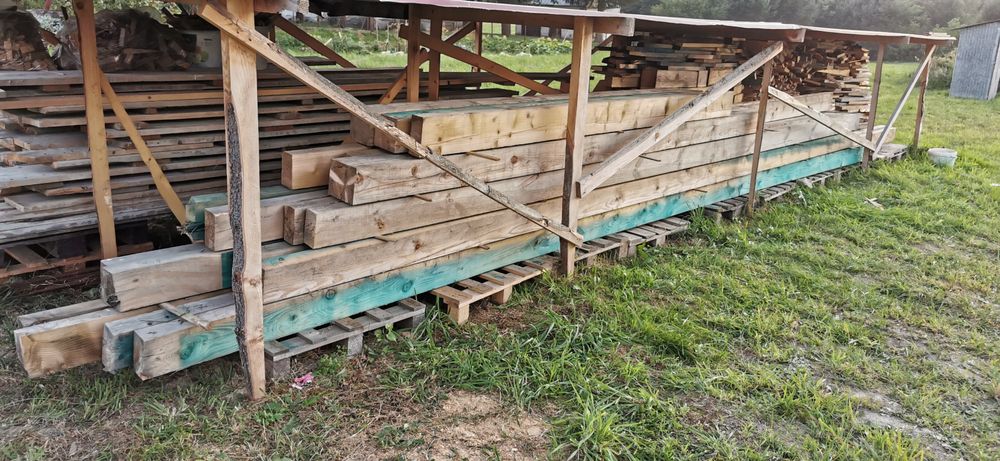 Więźba dachowa, krokwie, drewno budowlane, konstrukcyjne