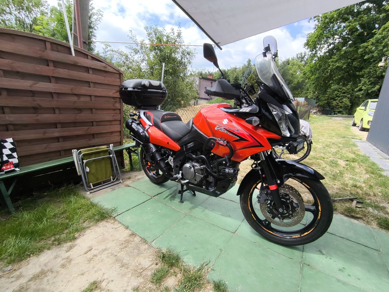 Motocykl Suzuki V-strom 650